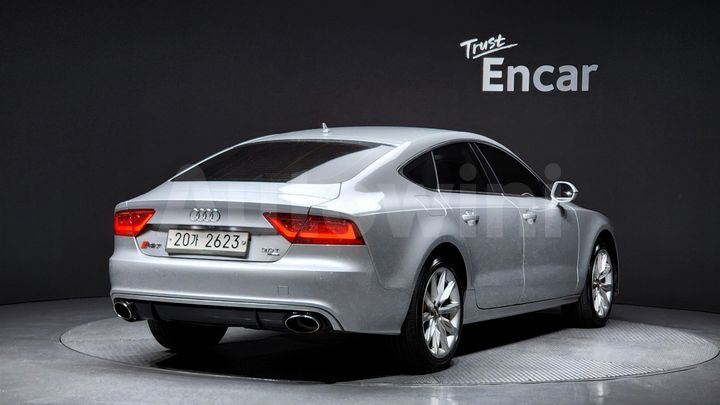 Audi A7 2013 — 2