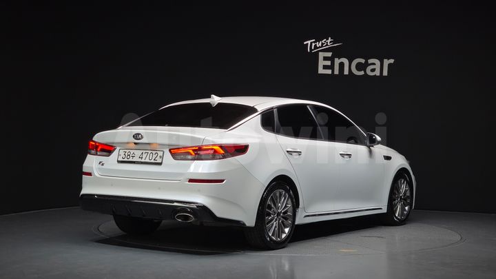 Kia K5 2019 — 2