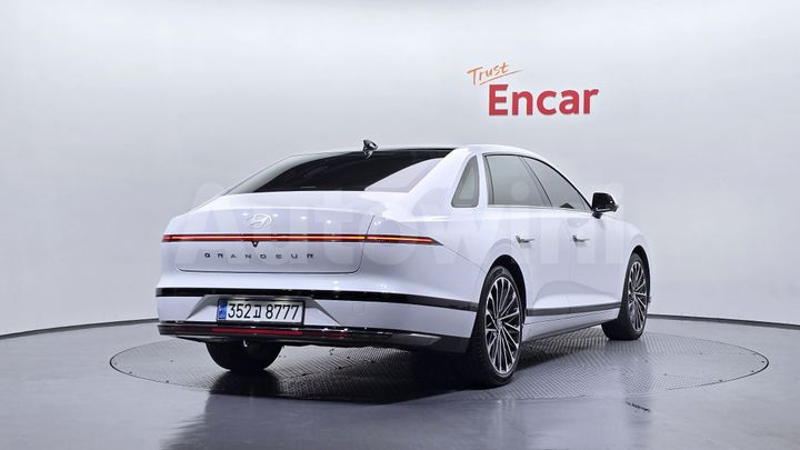 Hyundai Grandeur 2023 — 2