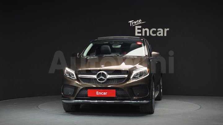 Mercedes Benz GLE Class 2017 — 3