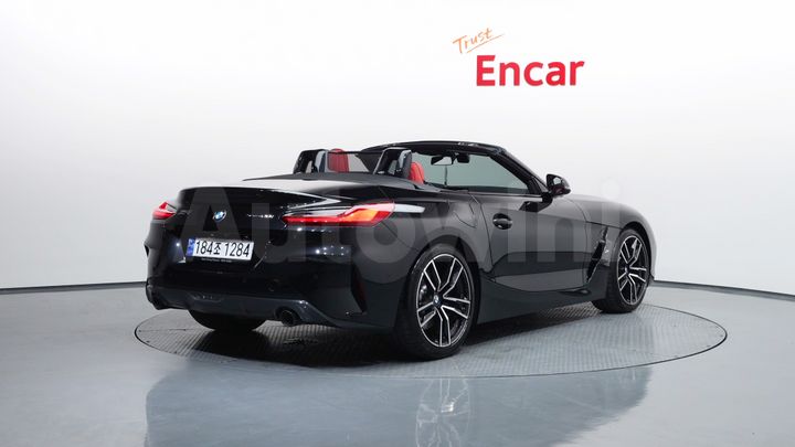 BMW Z4 2024 — 2