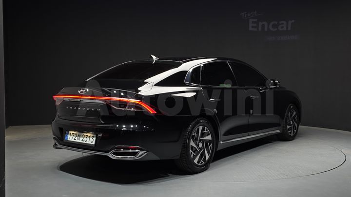 Hyundai Grandeur 2023 — 2