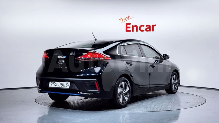 Hyundai Ioniq 2017 — 2