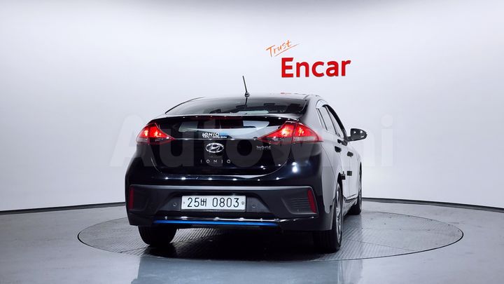 Hyundai Ioniq 2017 — 4