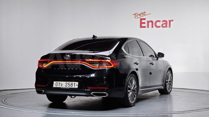 Hyundai Grandeur 2018 — 2