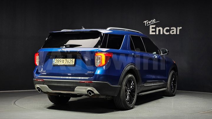 Ford Explorer 2021 — 2