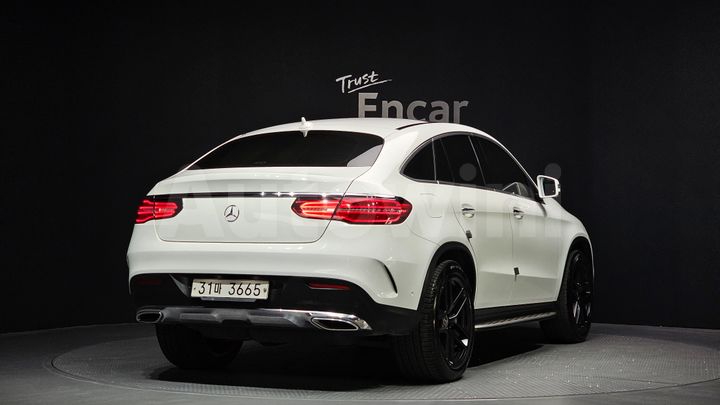 Mercedes Benz GLE Class 2017 — 2