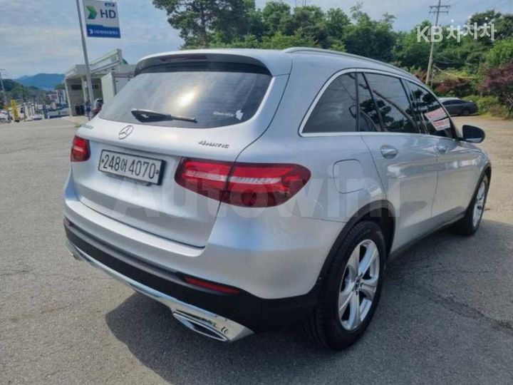Mercedes Benz GLC Class 2017 — 4