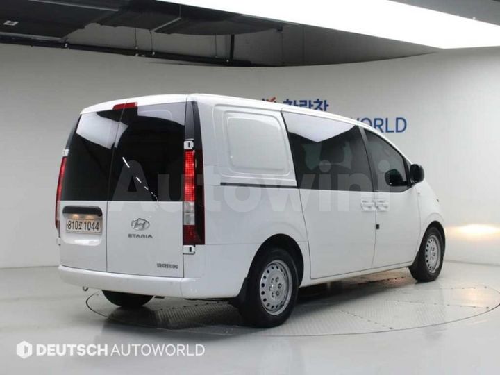 Hyundai Staria 2022 — 2