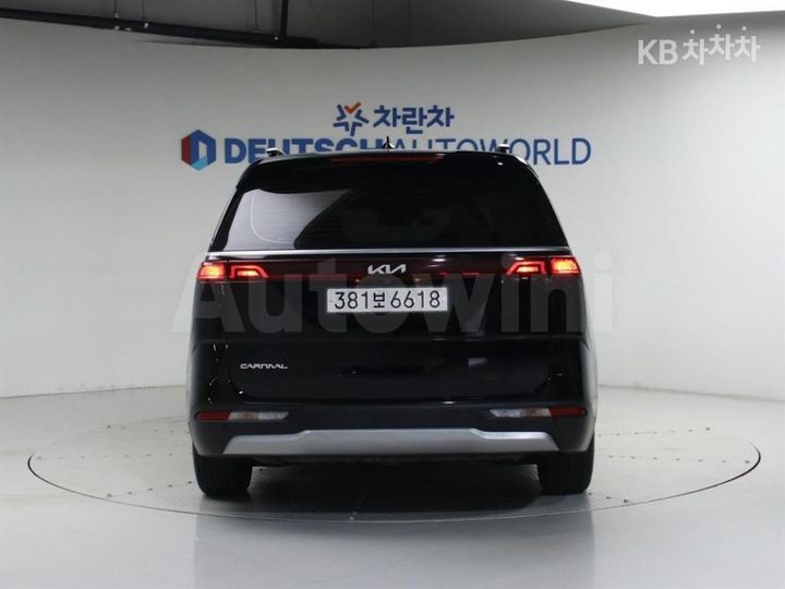Kia Carnival 2023 — 4