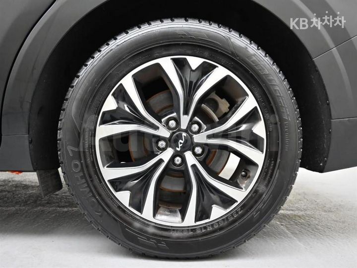 Kia Carnival 2023 — 5