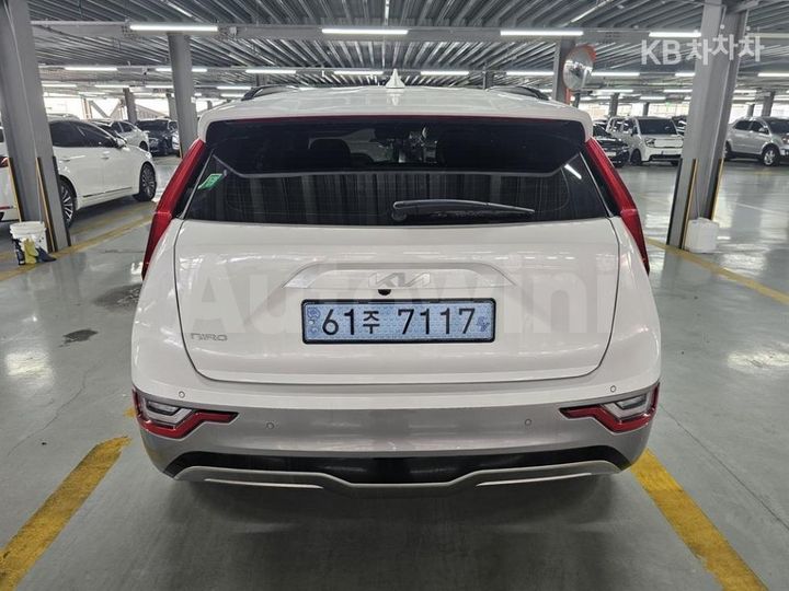 Kia Niro 2024 — 4