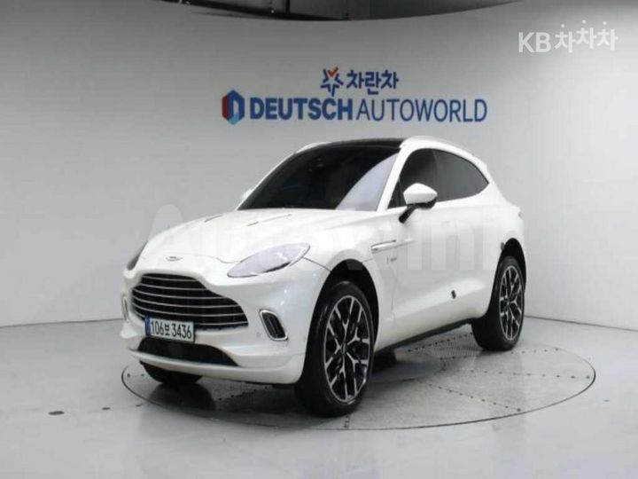 Aston Martin DBX