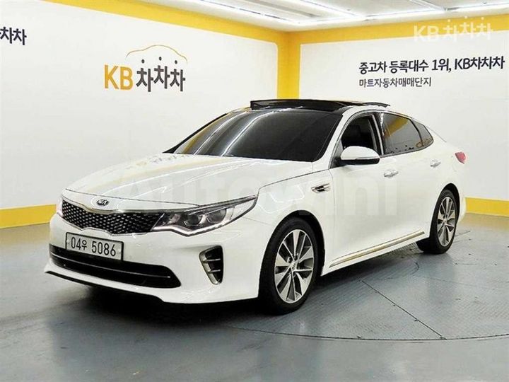 Kia K5 2017 — 2