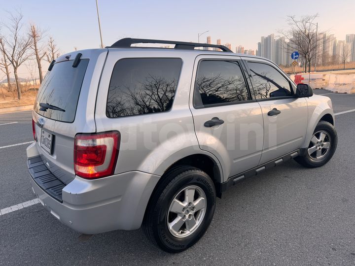 Ford Escape 2011 — 5