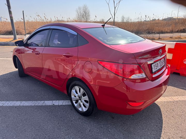 Hyundai Accent 2015 — 4