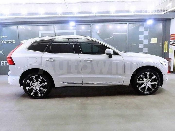 Volvo XC60 2020 YV1UZ68TCL1477813 — 3