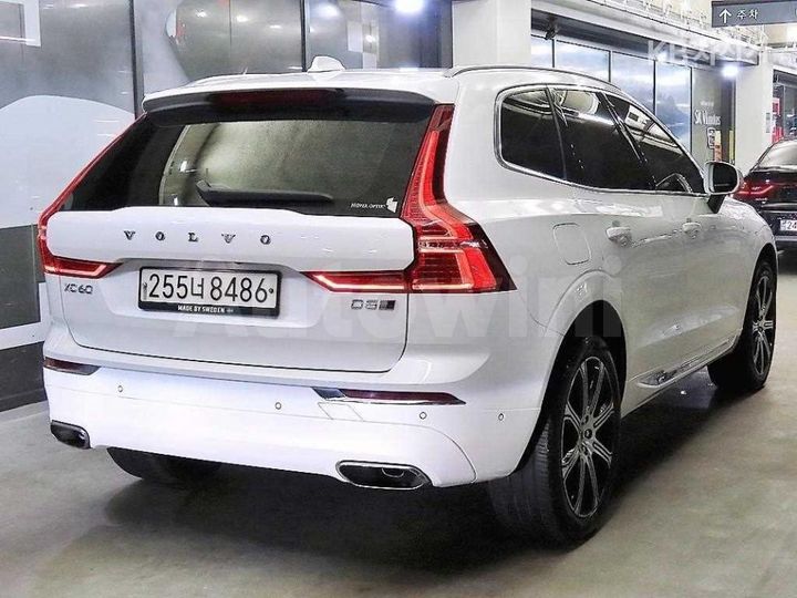 Volvo XC60 2020 YV1UZ68TCL1477813 — 4
