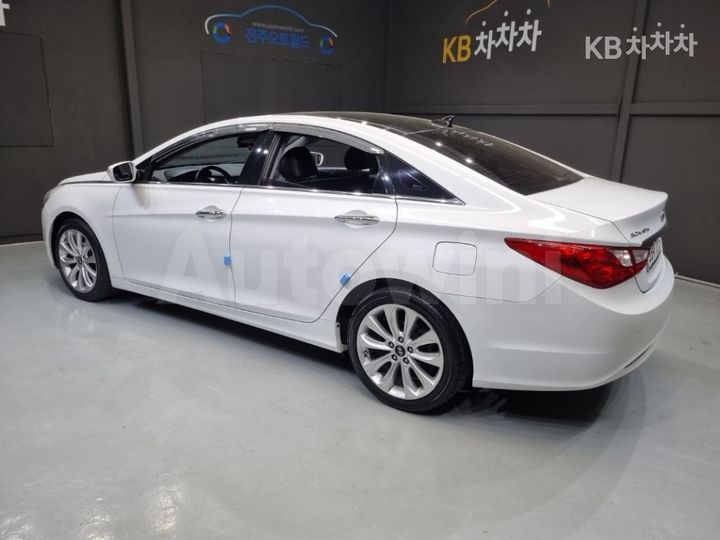 Hyundai Sonata 2011 — 4