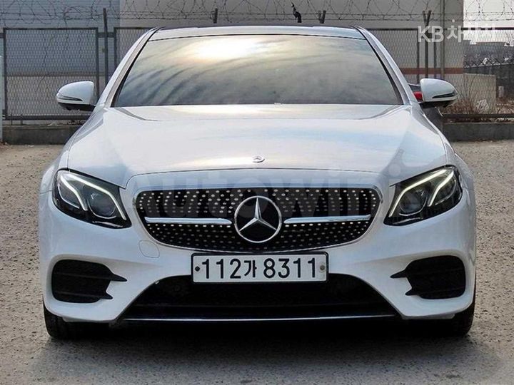 Mercedes Benz E Class 2017 — 2