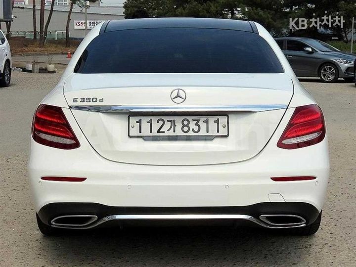 Mercedes Benz E Class 2017 — 4