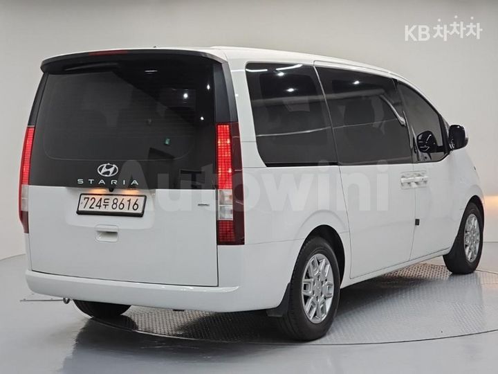 Hyundai Staria 2022 — 4