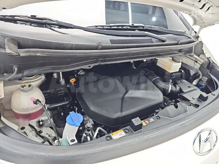 Hyundai Staria 2022 — 5