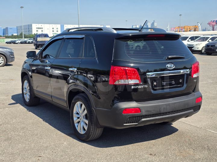 Kia Sorento 2010 — 4