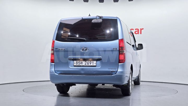 Hyundai Starex 2011 — 4