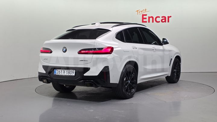 BMW X4 2025 — 2