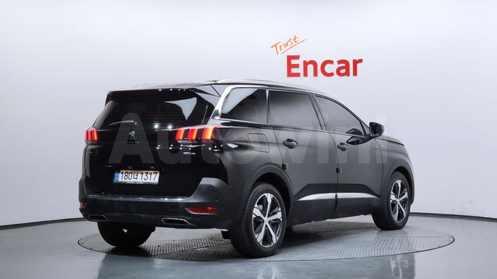 Peugeot 5008 2021 — 2