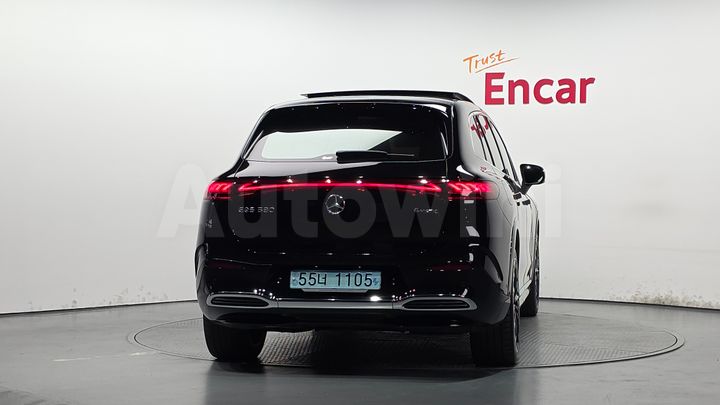 Mercedes Benz EQS 2023 — 4