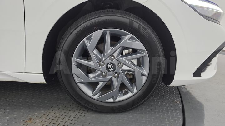 Hyundai Avante 2024 — 5