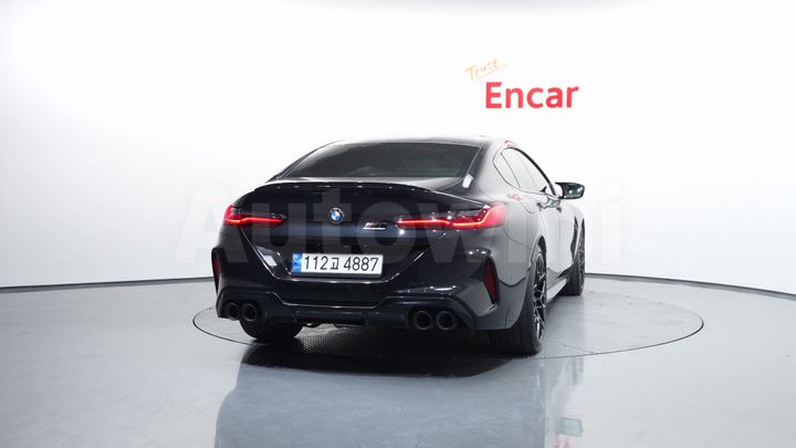 BMW M8 2022 — 4