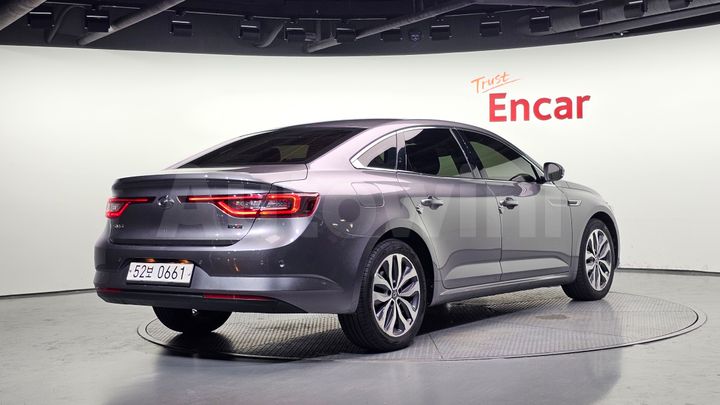 Renault SM6 2016 — 2