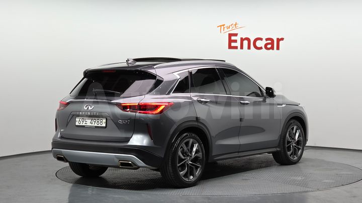 Infiniti QX