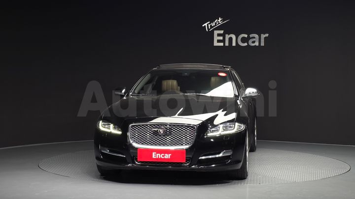 Jaguar XJ 2016 — 3