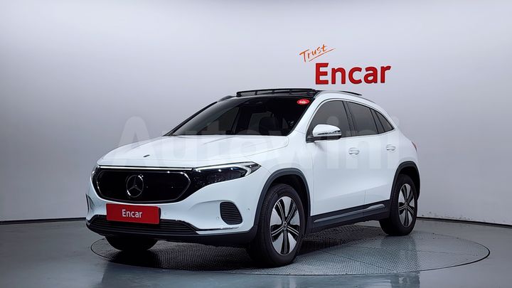 Mercedes Benz EQA