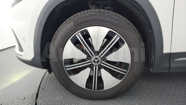 Mercedes Benz EQA