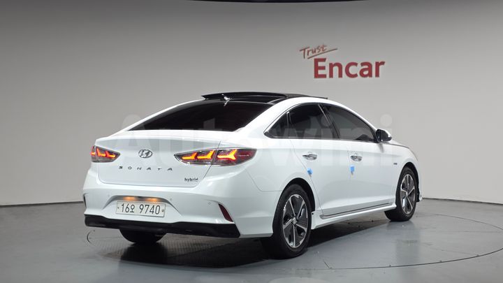 Hyundai Sonata 2018 — 2