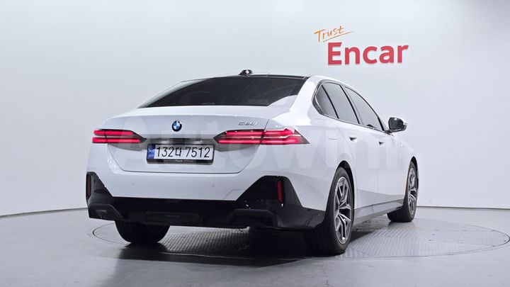 BMW 5 Series 2024 — 2