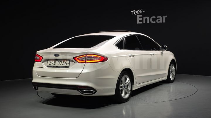 Ford Mondeo 2015 — 2