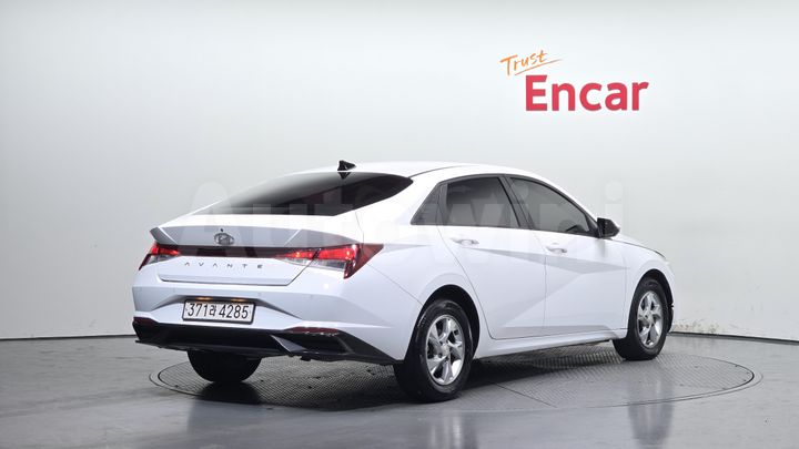 Hyundai Avante 2023 — 2