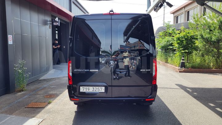 Mercedes Benz Sprinter 2021 — 4
