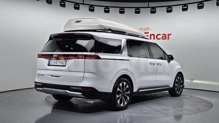 Kia Carnival 2021 — 2