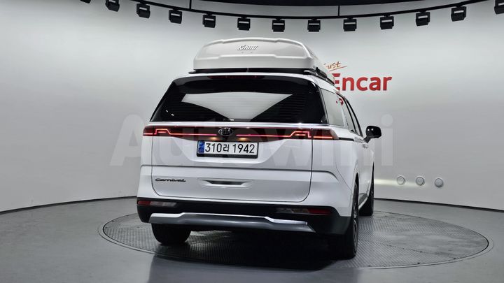 Kia Carnival 2021 — 4