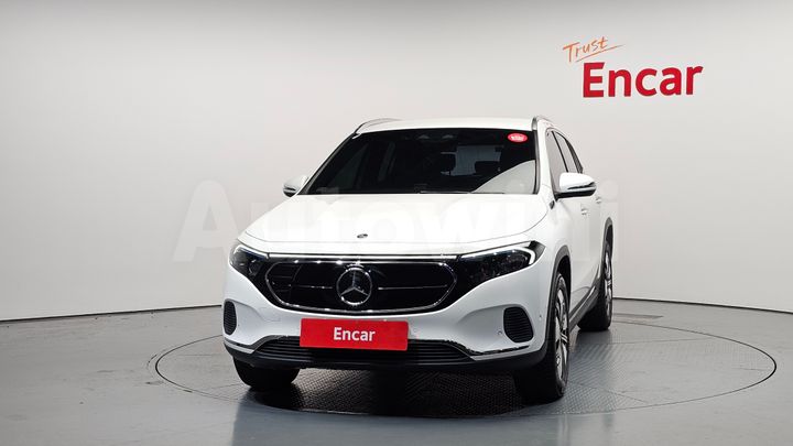 Mercedes Benz EQA 2021 — 3