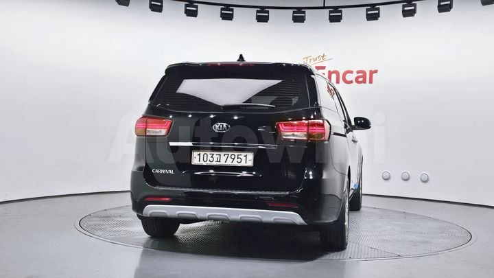 Kia Carnival 2018 — 4