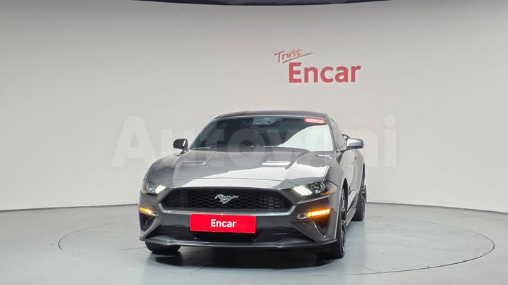 Ford Mustang 2020 — 2