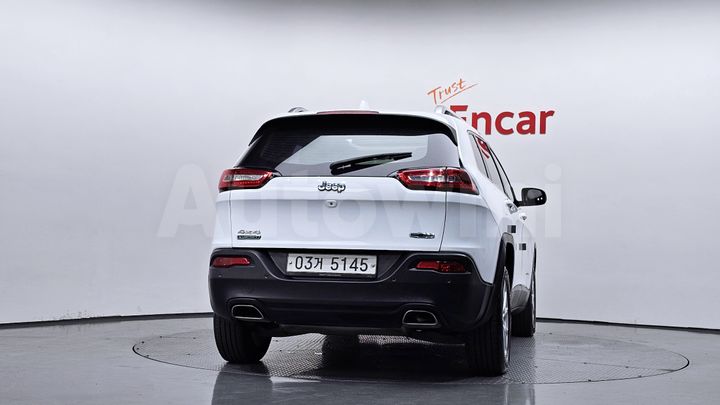 Jeep Cherokee 2015 — 4